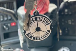 Porte clés Truck Addict® - Noir & Blanc